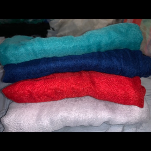 Infinity scarves - Picture 4 of 4